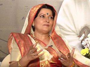 Watch: Veteran actress Himani Shivpuri speak about her glorious journey in Bollywood