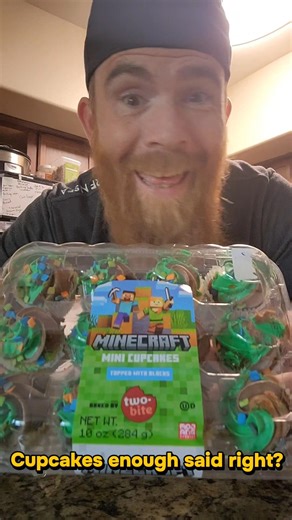 Minecraft mini cupcakes let's try them. #fyp #minecraft #food #foodie #cupcake