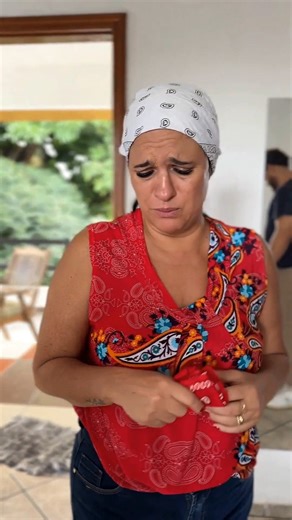 La belle mère est expulsée de la maison par sa propre belle fille, elle ne s'y attendait tout simplement pas ! | Histoires Vraies