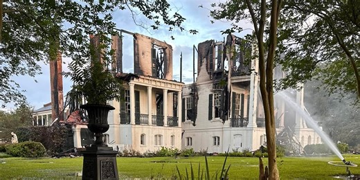 Fire levels Nottoway Plantation, iconic antebellum mansion reduced to rubble