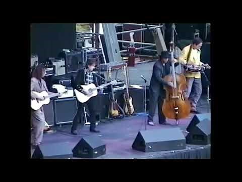 Bob Dylan and his band 1993 - Gates of Eden