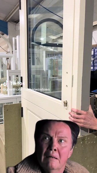 Ready to live your cottagecore dreams? Here is our Melbourne Stable door Perfect for throwing open the top Having a lean with a brew Listening to birdsong And looking out onto your country garden... This is just one of the ways we can adapt our Melbourne door. Interested? Get in touch! #windows #doors #joinery #timber #cottagecore