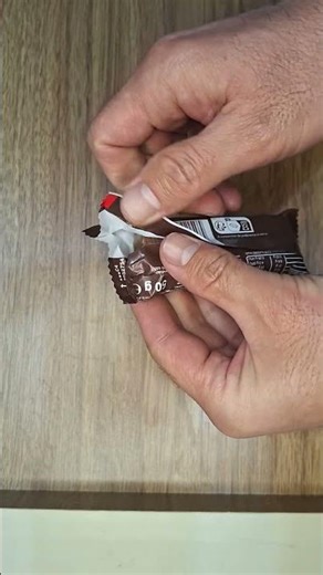 Unpacking a Snickers 🍫 | ASMR Satisfying Sounds