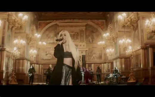 Alan Walker & Ava Max - Alone, Pt. II (Live at ChÃ¢teau de Fontainebleau)