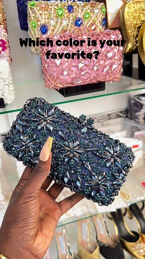 Swavroski crystal clutch available. . Locate us at Spintex, community 18 main stretch, close to the motorway. (Same building with Alhaji’s wife waakye) Google maps/Uber/bolt etc. (clutch by sherry) For online service WhatsApp 0549738796/ 0209044370 #PurseShop #PurseShopGh #PurseshopInAccra #clutchPurseinAccra #purselover