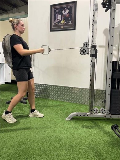 Single arm cable row