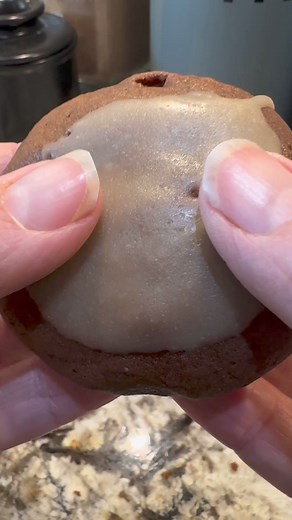 17K views · 493 reactions | Cocoa drop cookies. Cakey chocolatey and easy! Recipe in comments | PastTimecook | Facebook