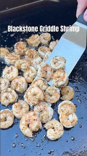 How to Cook Shrimp on the Blackstone Griddle!🍤 #shrimp #griddle #griddlerecipes #blackstonegriddle
