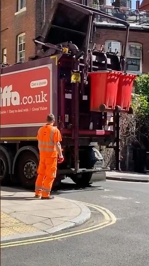 ♻️ Glass Recycling Collection | Biffa Waste #garbagetruck #recycling #glass