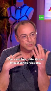 "Et pendant cette démarche-là qui, elle-même, a duré 20 ans, j'ai eu des périodes volontaires de jeûne s*xuel." Michel a réalisé que son addiction aux contenus p*rnographiques n'était pas saine et a décidé de se sevrer. "OrgasmiQ", inédit, samedi 12 octobre dès 21:00 | Téva