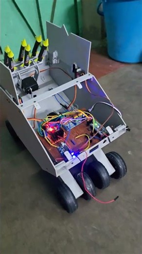 Forward-Backward testing of VC02 control car. #vc02 #voicerecognition #car #arduinoprojects #ai #diy