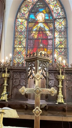 215-Year-Old Holy Trinity Church, Ballari | Established 1811 | Song Sung by Rev. Raju Medagoppa