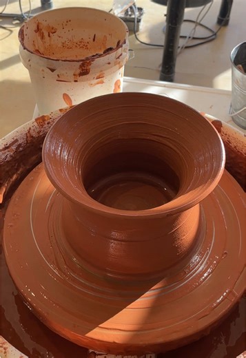 throw on the wheel with me #pottery #utah #fyp #clay | Pottery