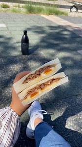 Desayunando en un Supermercado Japonés 🤯 La mayoría de días en mi viaje a Japón he desayunado en estos mini supermercados asiáticos japoneses. Se come algo rápido, rico y barato; así que es genial para empezar el día y no parar de caminar jeje ¡Espero que disfrutes mucho el vídeo! ©️Cocinaconcoqui (Vídeo Remember) ¡Siempre es bueno recordar buenos vídeos para que no caigan en el olvido! #japon #cocinaconcoqui #desayuno #konbini #familymart | Cocinaconcoqui