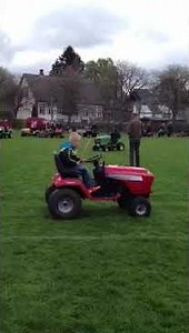 Varnæs Byfest - havetraktor ringridning