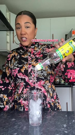 How to Make a Festive Christmas Rum Punch