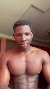 Chest bounce? 🔥💪 #fit #fitness #fitnessmotivation #fitmom #fitnessmodel #fitnesslife #fitnessaddict #fitnesslifestyle #fitnessgoals #gym #gymaddict #gymmotivation #gymlifestyle #gymnastic #trending #trendingreels #model #modeling #biceps #viral | Vigorous David