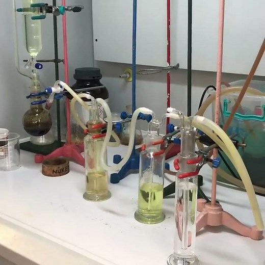 KMnO4 + HCl (Potassium Permanaganate and Hydrochloric Acid Reaction)
