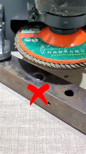 Diy Tips on Instagram: "This Angle Grinder Repair Trick That Can Work 👌🔥 #tipsandtricks #reels #tooltips #diy #woodworking"