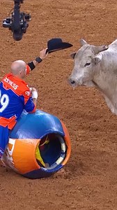 24M views · 384K reactions | Our kind of hat trick 鸞 | RODEOHOUSTON | Facebook