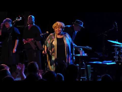 "You're Not Alone" Mavis Staples 4K UHD + stereo in California, USA 2025-09-11