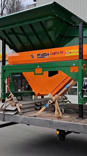 Der Posch LogFix30 macht dein Holz einfach sauber🪵 Komm einfach vorbei und lass dich beraten! . . . #nachhaltigelandwirtschaft #holz #einfachspalten #innovationforeveryone #landmaschinenhändler #poschpower #landmaschinenmaag #maaglandmaschinen #service #poschleibnitz | Landmaschinen Maag