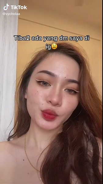 Understanding Indonesian Phrases in Social Media