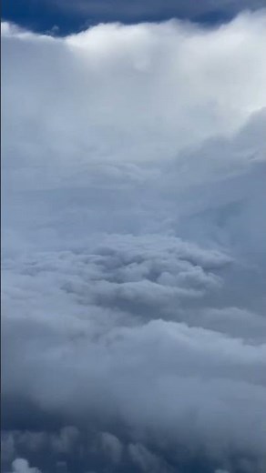 WATCH: Hurricane hunters fly through eye of Category 4 Ida