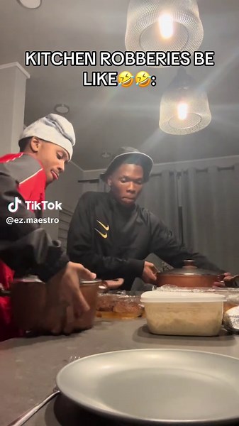 KITCHEN ROBBERIES BE LIKE: A Hilarious Prank!