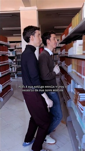 "Não fique me dando sinais" disponível em todos os apps de música#bts #lgbtqia #pov #makingoff #fyp