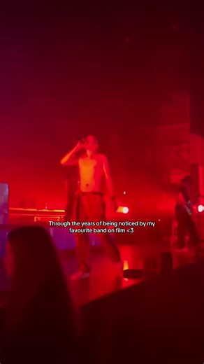 Supporting Chase Atlantic: A Journey of Love and Music