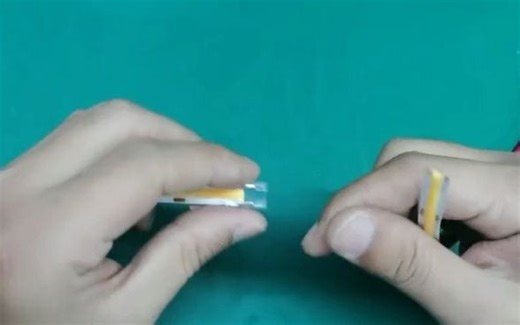 COB灯带连接器安装方式