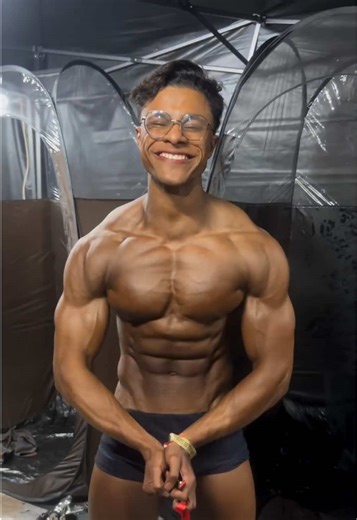 Show Day Highlights: Impressive Bodybuilding Performances