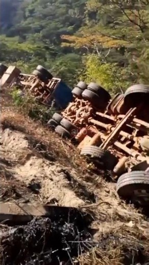 AJALI MLIMA KITONGA IRINGA, LORI LAFELI BREAK NA KUPINDUKA KORONGONI