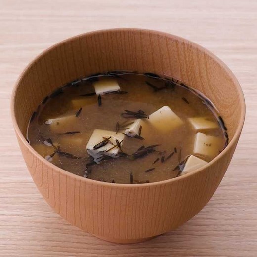 10分で完成！ アカモクの味噌汁のレシピ動画・作り方 | デリッシュキッチン