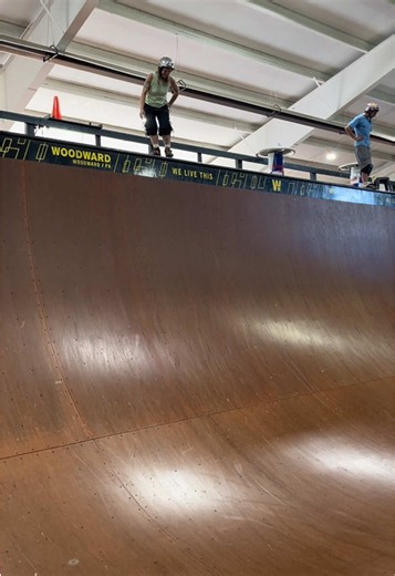 Finally did the big vert at Woodward 😭 #vertskating #rollerskating #quadskates #quadskater
