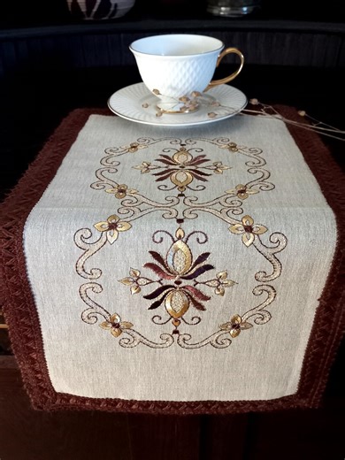 Embroidered Linen Table Runner, Small Coffee Table, East Germany Floral Vintage - Etsy