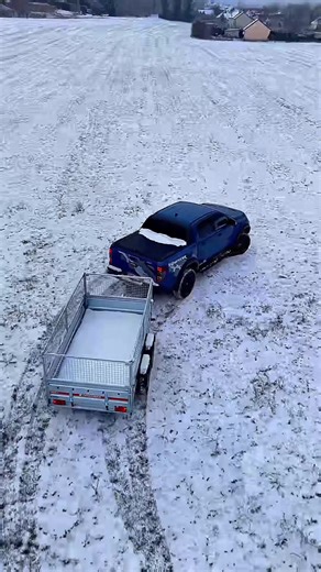 Nous avons testé pour vous la remorque @temared.trailers Prakti 750kg dans des conditions hivernales 🥶 Tenue de route, stabilité et robustesse, c’est la définition de cette remorque 💪🏼❄️ Disponible à partir de: - 1180€ TTC en 1 essieux - 1480€ TTC en 2 essieux 📍 La Remorque Champenoise 9 ZA LES RUCHELATS 10100 SAINT-HILAIRE SOUS ROMILLY 0786772719 contact@laremorquechampenoise.com #remorque #transport #travaux #btp #raptor