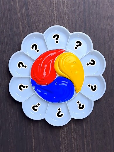 Mixing new colors from 3 basic colors is really easy #colormixing #satisfying #primarycolor