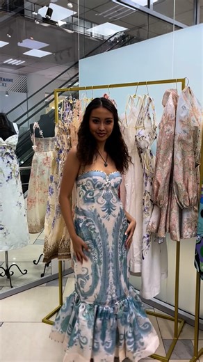 ɢ ᴀ ᴜ ʜ ᴀ ʀ ʟɪꜰᴇꜱᴛʏʟᴇ & outfits| life in Poland | Pᴏᴢɴᴀń📍 on Instagram: "Która bardziej mi pasuje? 🤍 #polska #dress #outfittoday #dressideas #outfitoftoday"