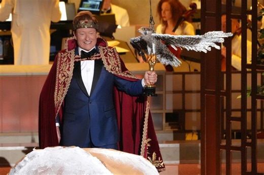 Conan O'Brien plays Aunt Gladys and takes shots at AI and Chalamet at 2026 Oscars