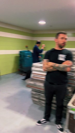 With a tip of the hat #lp #lptour22