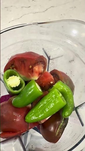 Homemade Fresh Garden Salsa #summerrecipes #salsa #recipevideo #summertomatoes #salsarecipe