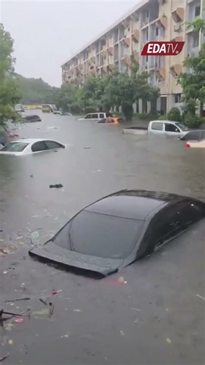 🚨 LLUVIAS TORRENCIALES INUNDAN BANGKOK: LOS 50 DISTRITOS, EN ALERTA