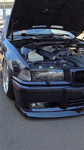 Tuning BMW E36 convertible with Chrysler 300C #tuningcars #modified #looklow #ultrace #carshow