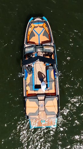 23 reactions | A glimpse at the future of wakesurfing—the Genesis 24, the world’s first hybrid electric wakesurf boat ⚡️ @genesismarinetechnologies #boatsgonewild #wakeboatnetwork #genesismarinetechnologies | Boats Gone Wild | Facebook