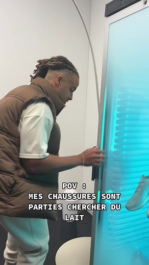 Est-ce Mr.Milk qui se cache derrière le robot ? #adidasoriginals @footlockereu #nmd
