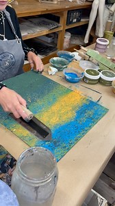 Crackle Sunset Pt.1 Crackle Paste” Dive into the first part of our Crackle Sunset series, where we explore the magic of crackle paste! In this tutorial, you’ll learn how to achieve that beautiful crackle effect that mimics the enchanting colours of a sunset, perfect for adding depth to your art projects. Get inspired to elevate your crafts and create stunning visuals with this simple yet effective technique. Stay tuned for part two! Products used: Posh Chalk Crackling Gel Posh Chalk Smooth and B