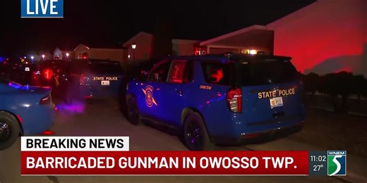 Barricaded gunman in Owosso Twp.