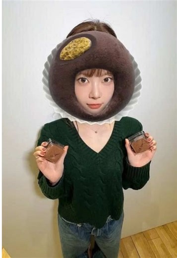 Blue Flame: The Rising Star of Lesserafim